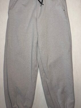 Old Navy Active Large (10-12( Baggy Gray Pants Cuffed Bottoms With Pockets